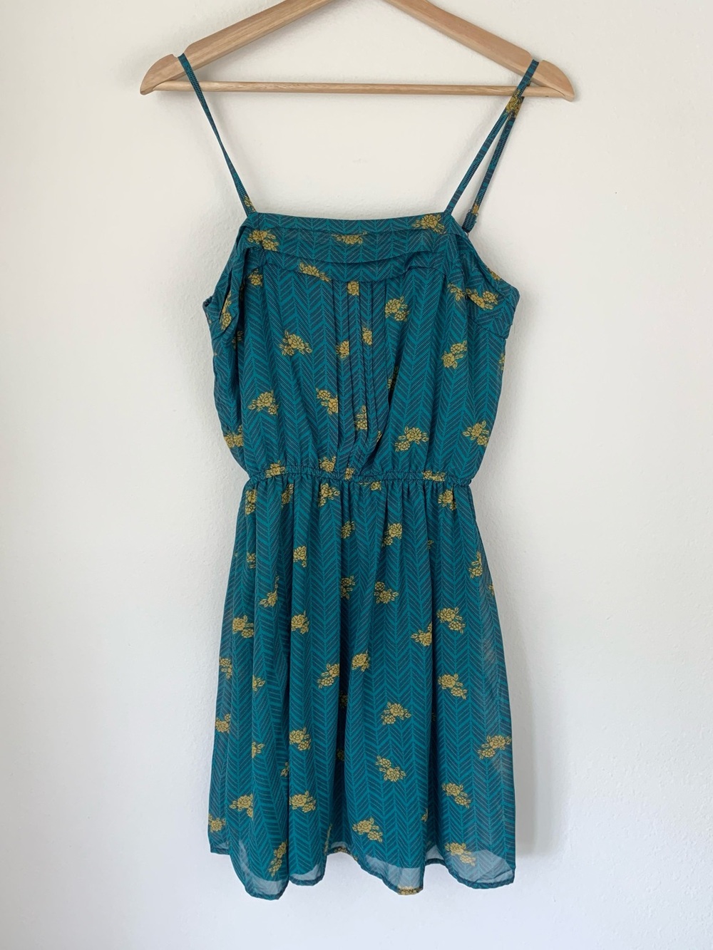 ✨5 FOR $25✨  Mossimo Teal Mini Dress Gold Floral Print
